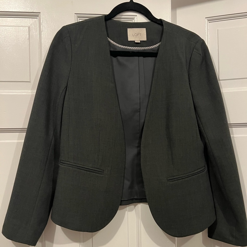 Ann Taylor Loft 3 Piece Suit - 6/6P Dark Grey